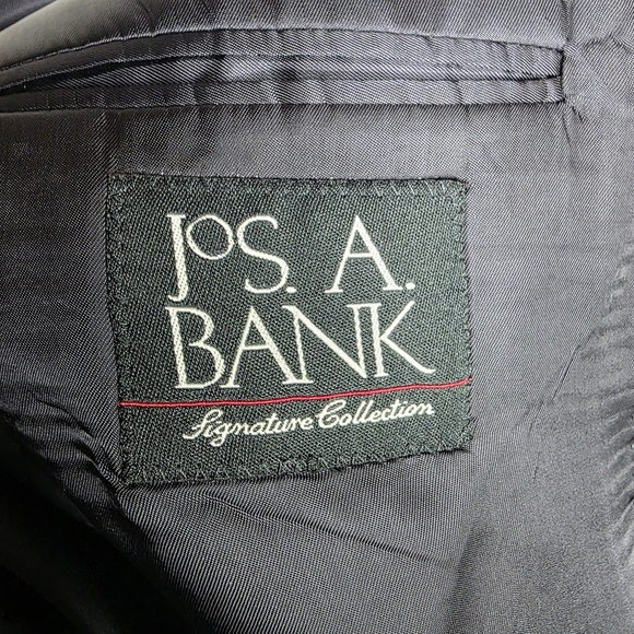 Jos A Bank Signature Collection Tailored Black Pinstripe Suit - Picture 9 of 9